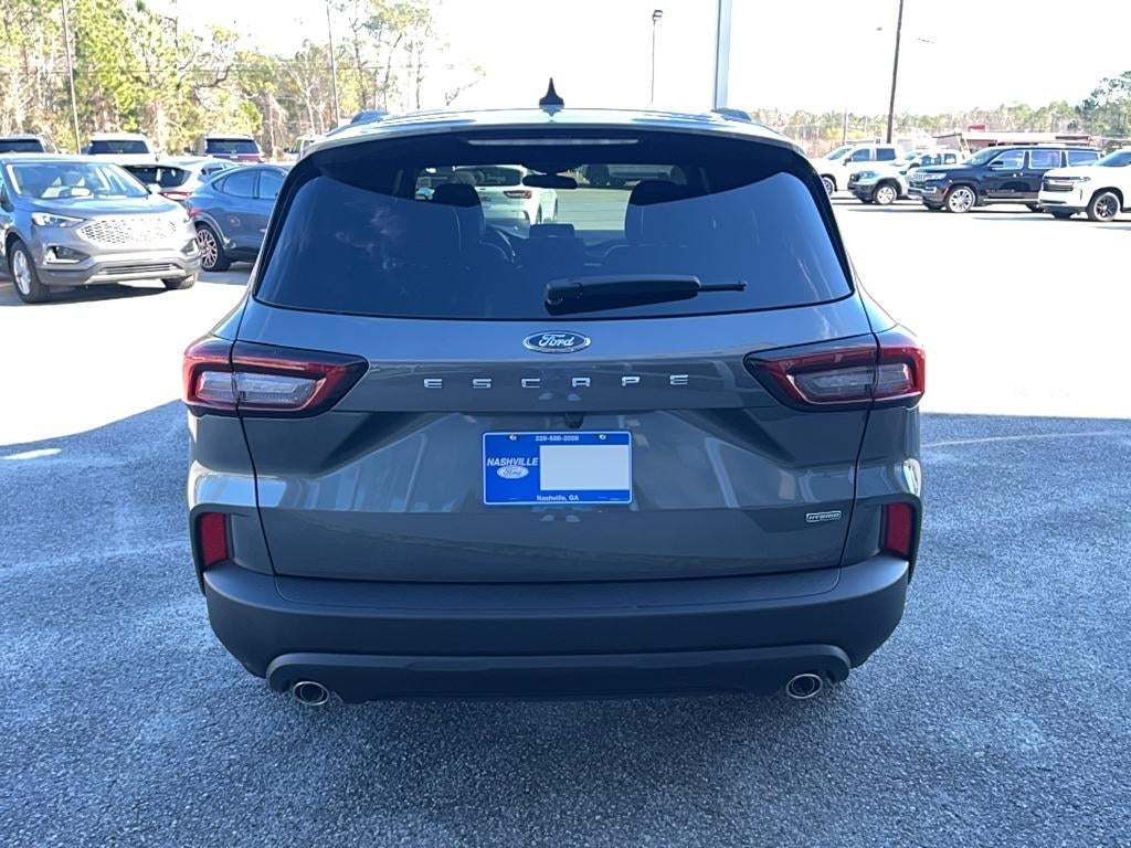 2025 Ford Escape — detail view