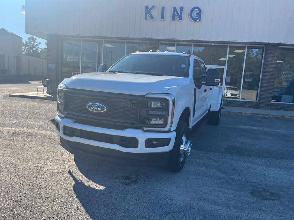 2026 Ford F-350 XL in Oxford White — front three-quarter view