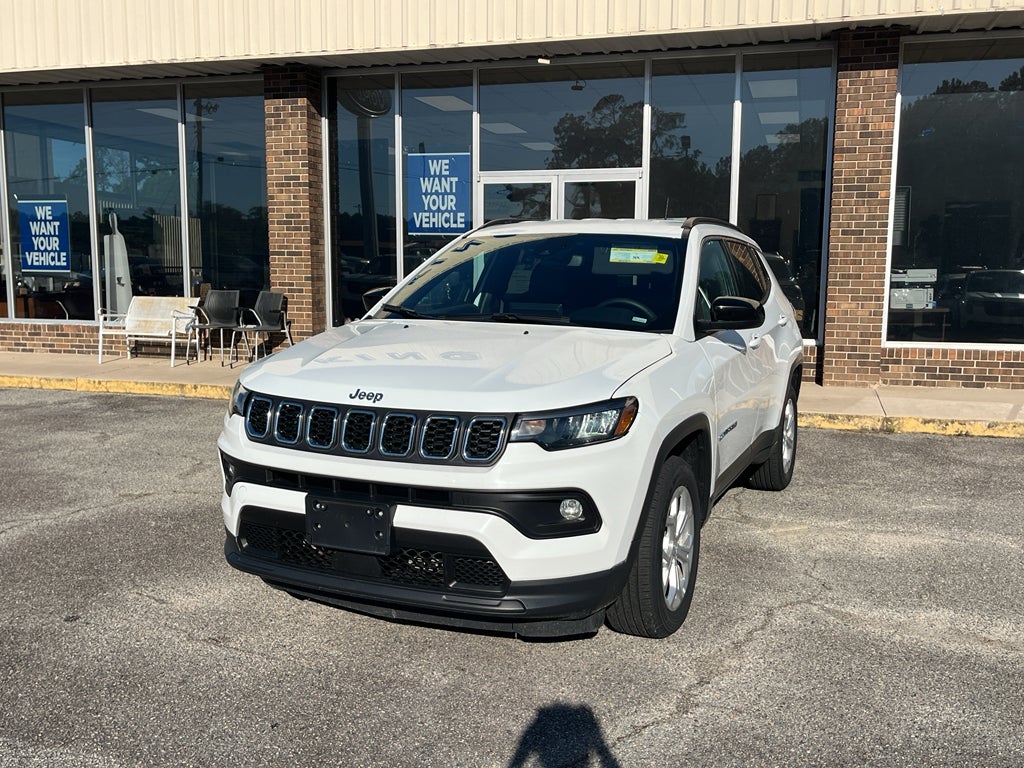 2024 Jeep Compass Latitude in Bright White Clearcoat — front three-quarter view